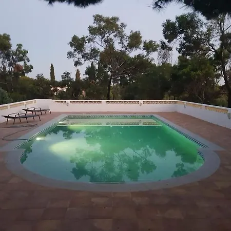 Βίλα Lorenzo With Tennis Court & Swimming Pool