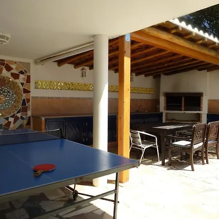 Villa Lorenzo With Tennis Court & Swimming Pool *