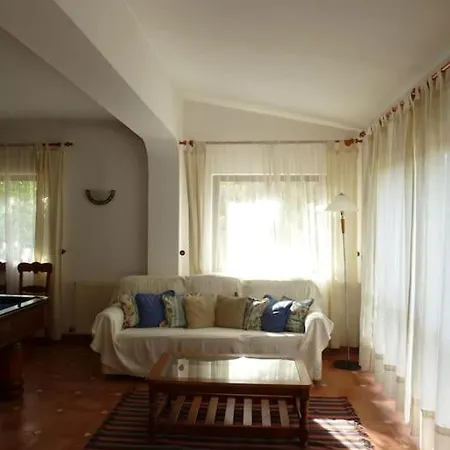 Lorenzo With Tennis Court & Swimming Pool Villa *